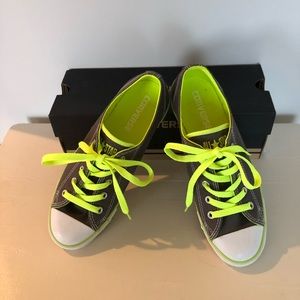 Converse Women’s Tennis Shoes 7 Gray & Lime Lowcut